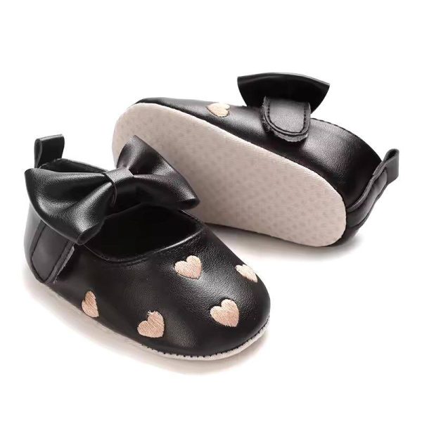 Bow-Knot Heart Pattern Faux Leather Shoes