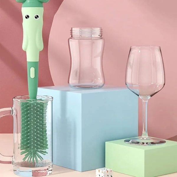 3-in-1 feeder cleaner brush.