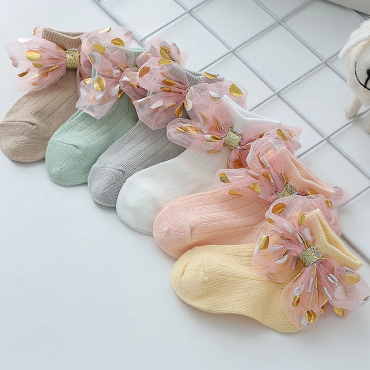 bow socks a bow socks a