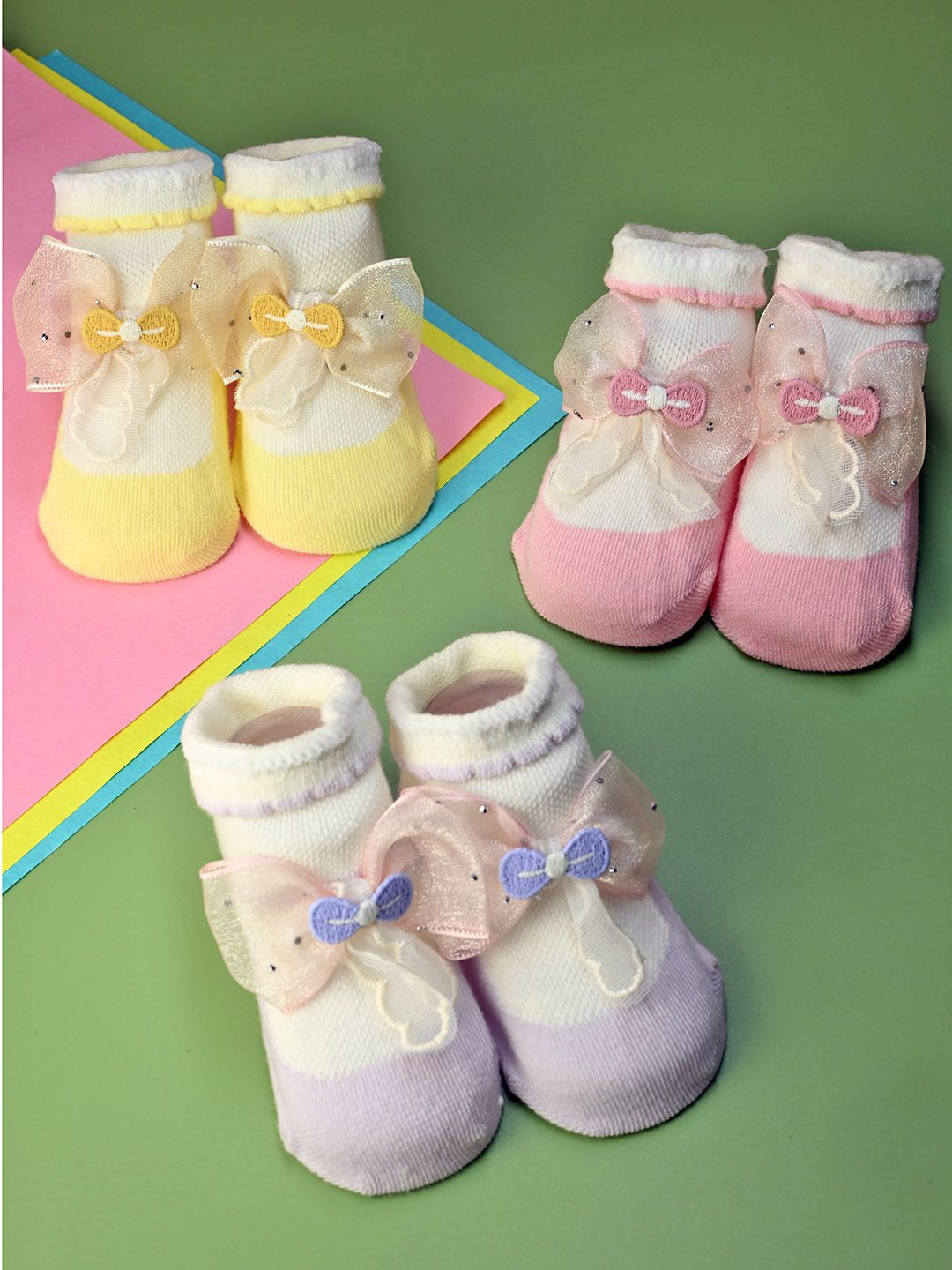 Lace Butterfly Knot Baby Booties Lace Butterfly Knot Baby Booties